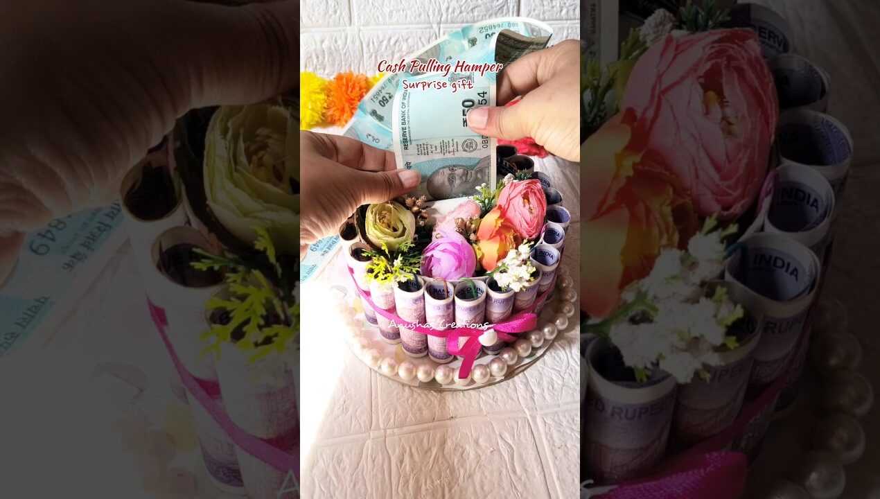 Cash Pulling Hamper | Surprise Gift Idea #shorts #viralshort #hype #diy #cashhamper #weddingcraft