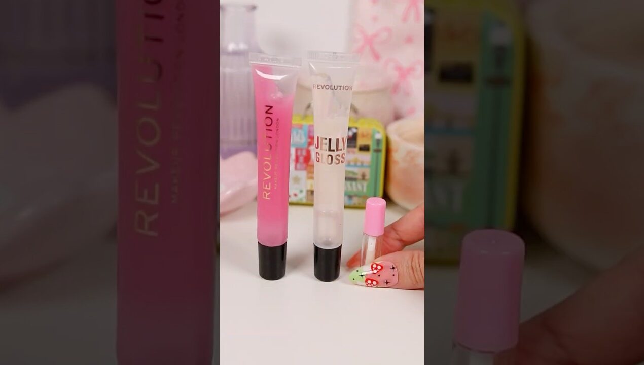 DIY Mini Makeup ASMR 💖🎀  Cute Bag #minimakeup #minibag #asmrmakeup #asmrsounds