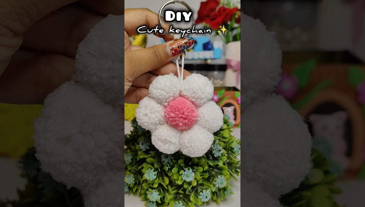 Diy Cute Keychain 💖 #shorts #diy #craft #ideas #cute #viral #trending #aesthetic #handmade #flowers