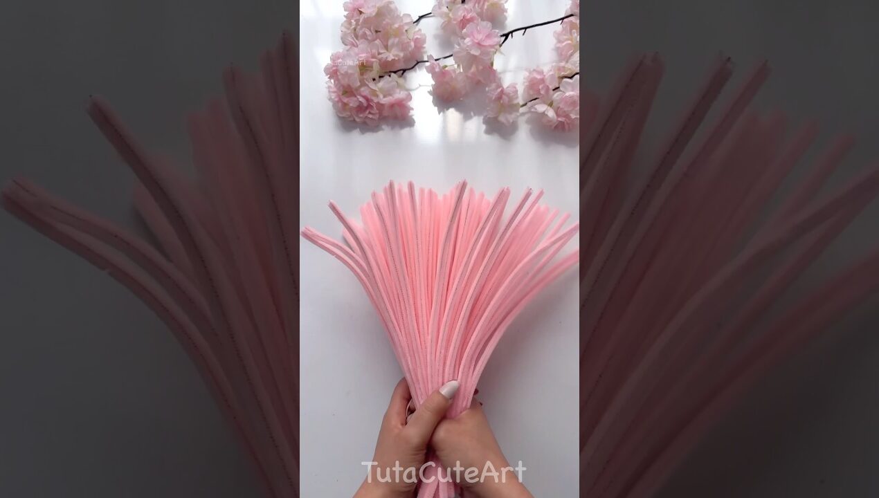 DIY pipe cleaner jellyfish 🪼✨