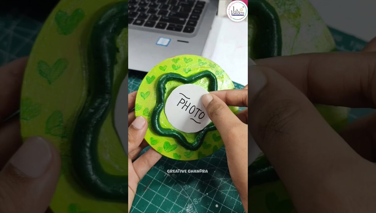 Magnet ছাড়াই magnetic photo frame😱😍✨#diy #viral #shorts