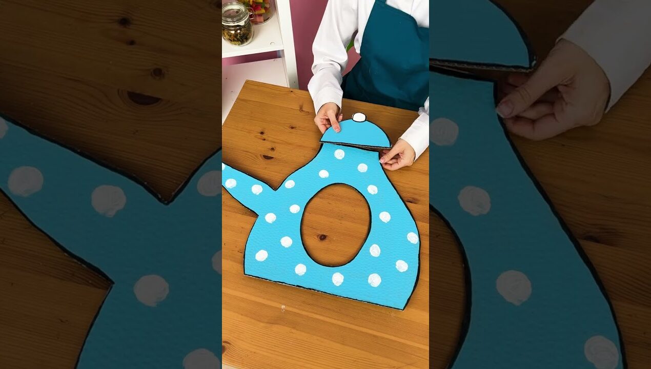 DIY Kids Costume🫖🤪 Fun & Easy Idea!
