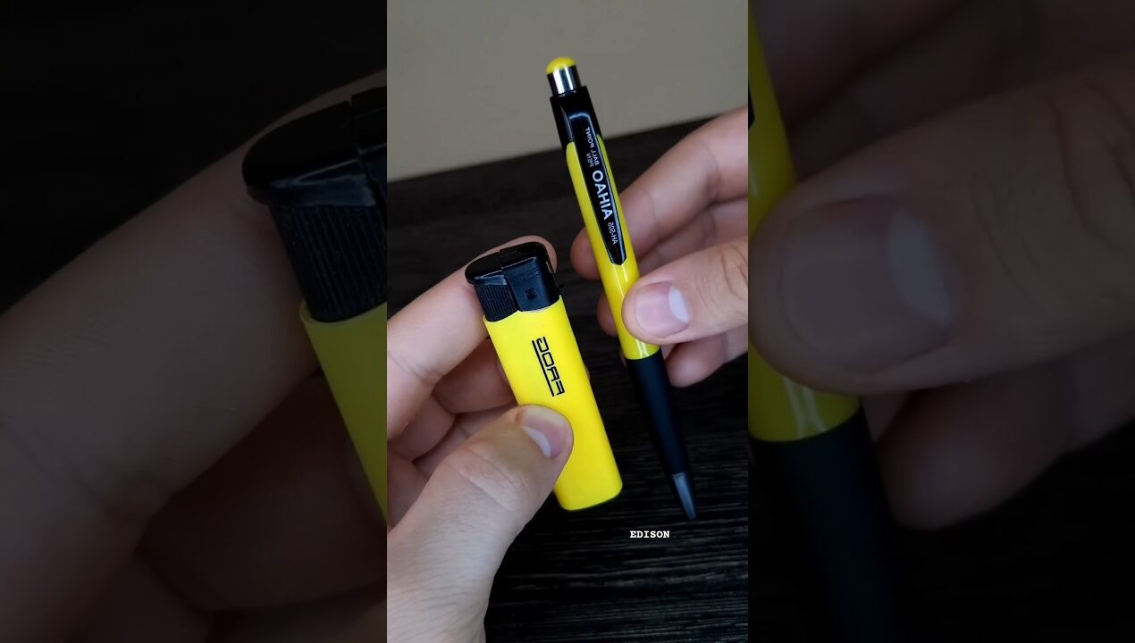 How to make UNIQUE ELECTRIC LIGHTER from DURACELL battery #diy #shorts #experiment #viral