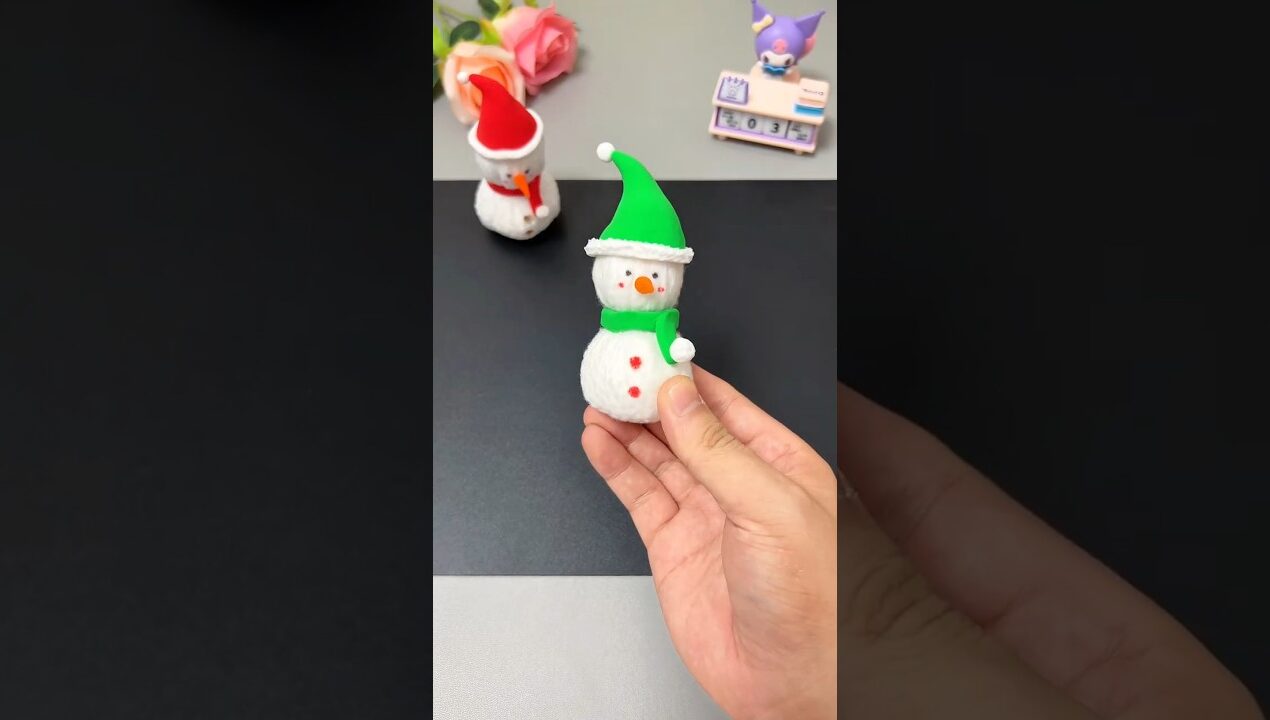 How to Make DIY Christmas Paper Snowmen