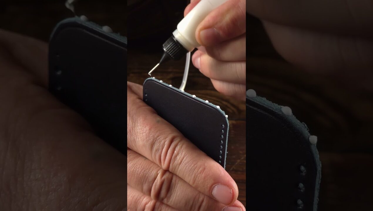 Me alegra 😄 ¿Solo la caja? Escríbeme! #torross #hechoamano #cuero #diy #leathercraft