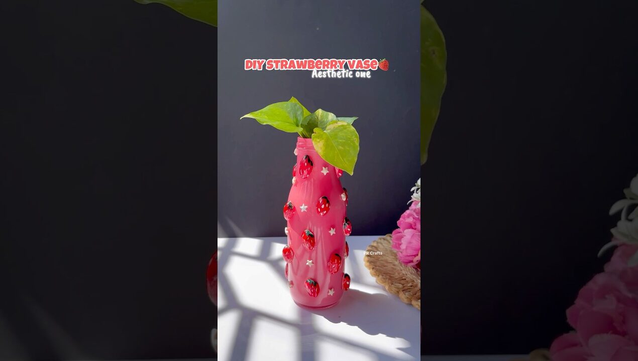 Strawberries on bottle😱 || #bottleart #bottleartforbeginners #pistashellart #pistashellcrafts #diy