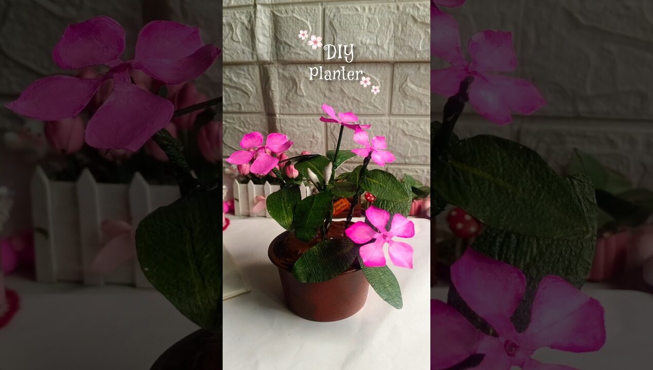 DIY periwinkle planter 🌸#shorts #diy #planter #craftideas #decor #viralvideo