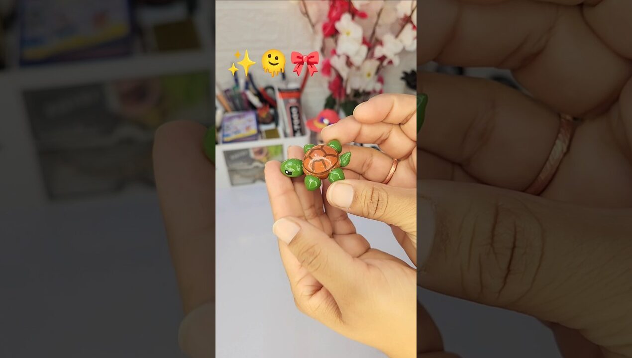 four leaf clover #diy#moniartanddiy#craft #art #3dpenart#shorts#ytshorts #ship#fourleafclover #clay