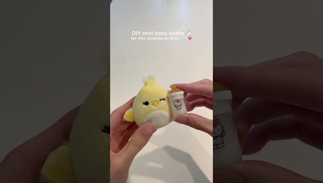 DIY mini baby bottle 🍼 *for mini plushies or dolls #fy #diy #tutorial #cute #mini #baby #miniature