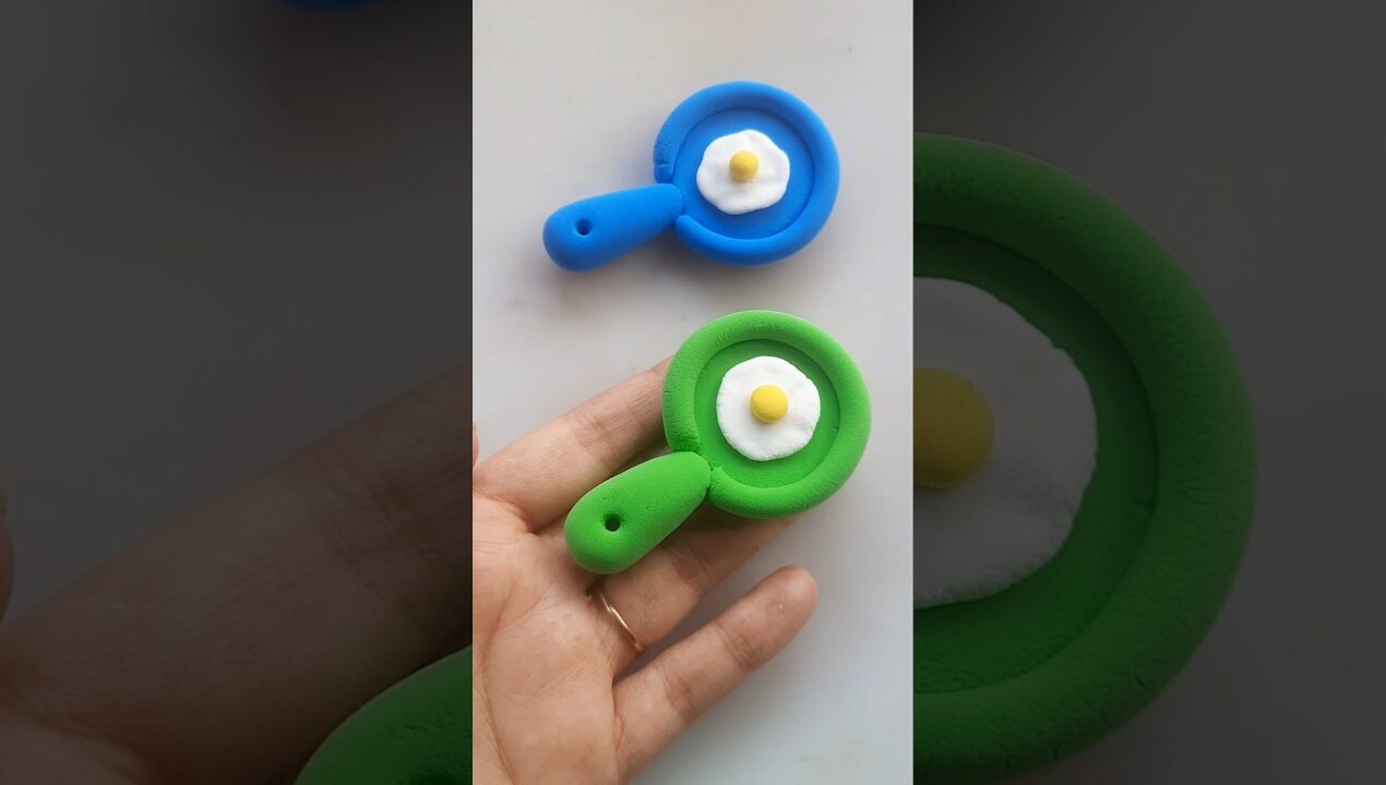 DIY idea 💞 How to make easily egg🍳 with Super clay #trend​ #clay​ #music​ #funny​ #clay​