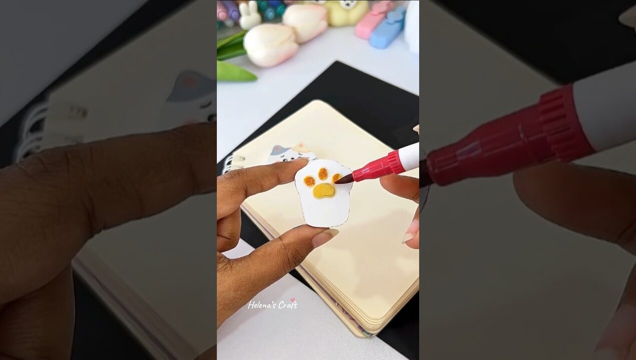 😍 DIY cat paw 🐾 stamp #diy #shorts #helenascraft #craft #diyideas