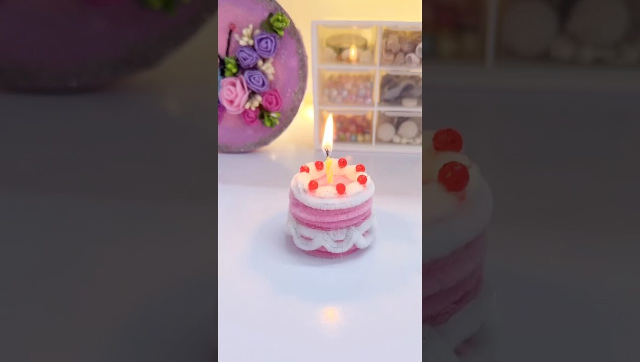 Wait… this cake is NOT real 😳🎂 #shorts #diy