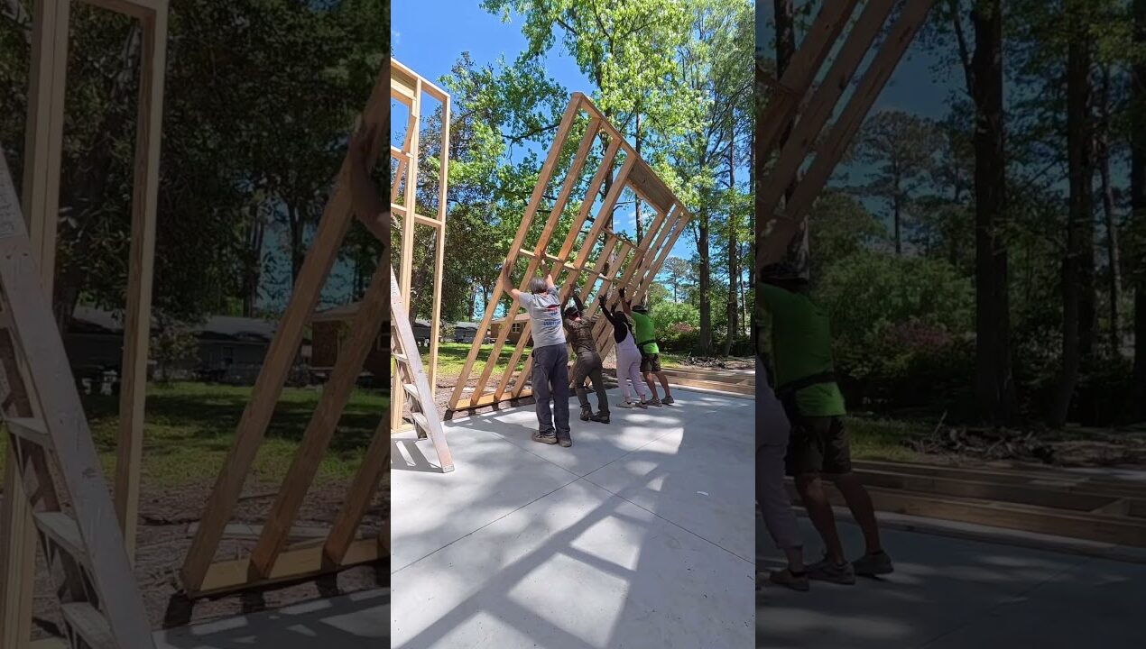 I’m building my dream garage part 1 #diy #construction #lowespartner  #homerenovation