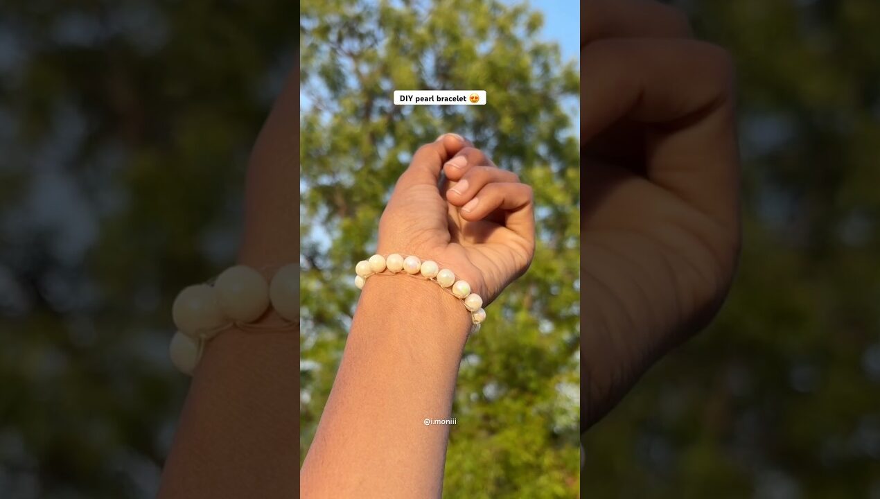DIY pearl bracelet for bestie 💖|Easy handmade gift idea @i.moniii  #diy #craft #diyideas #handmade