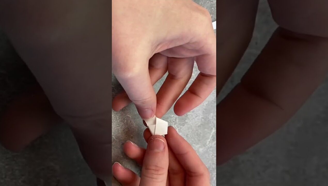 How to make Paper Stars! ⭐️ Easy Origami Tutorial for Beginners 📄 #shorts