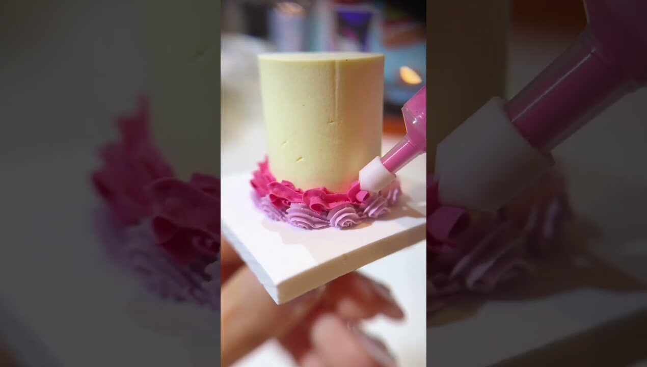 DIY pastel mini cakes! 🎂 Shop the kit collection in our bio #mini #clay #diy #asmr #cakes