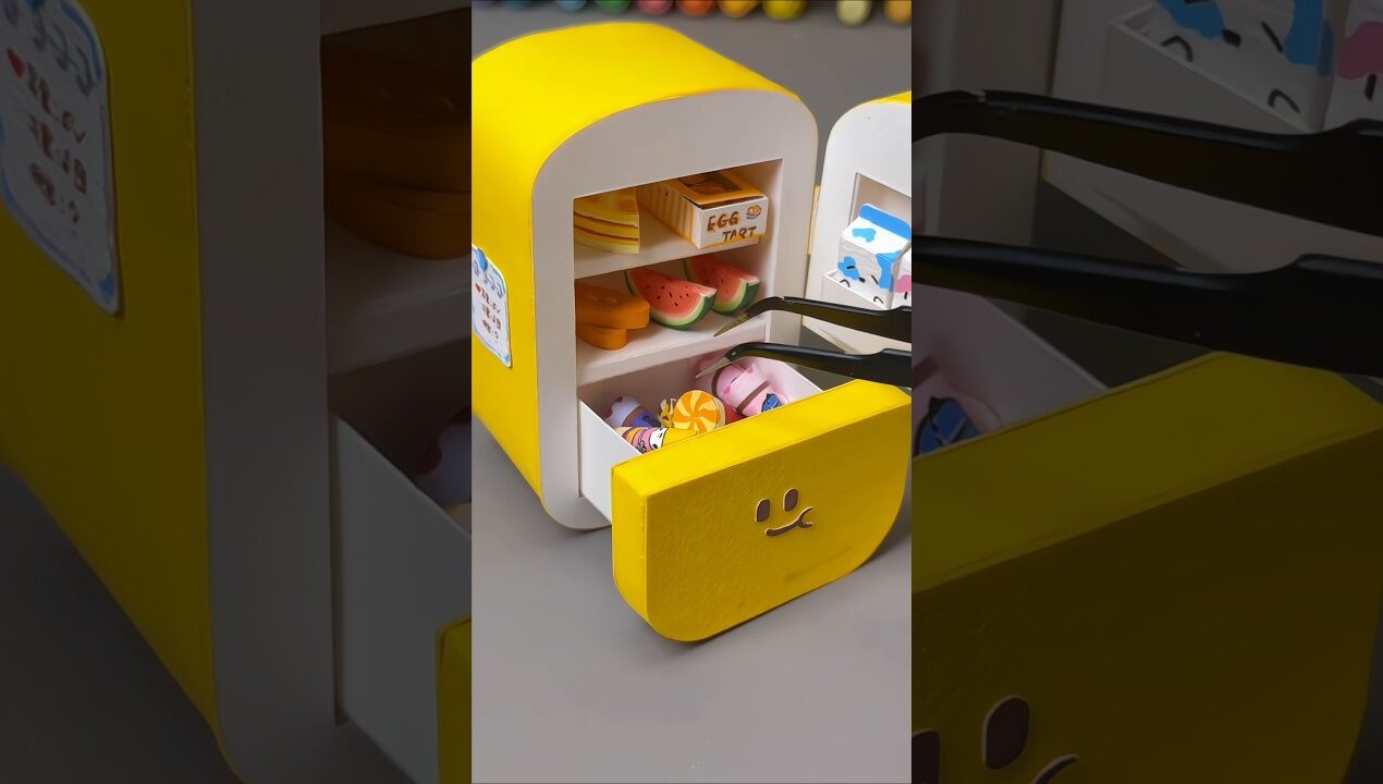 Diy paper fridge 😍🔥 #diy #craft #trending #viral #papercraft