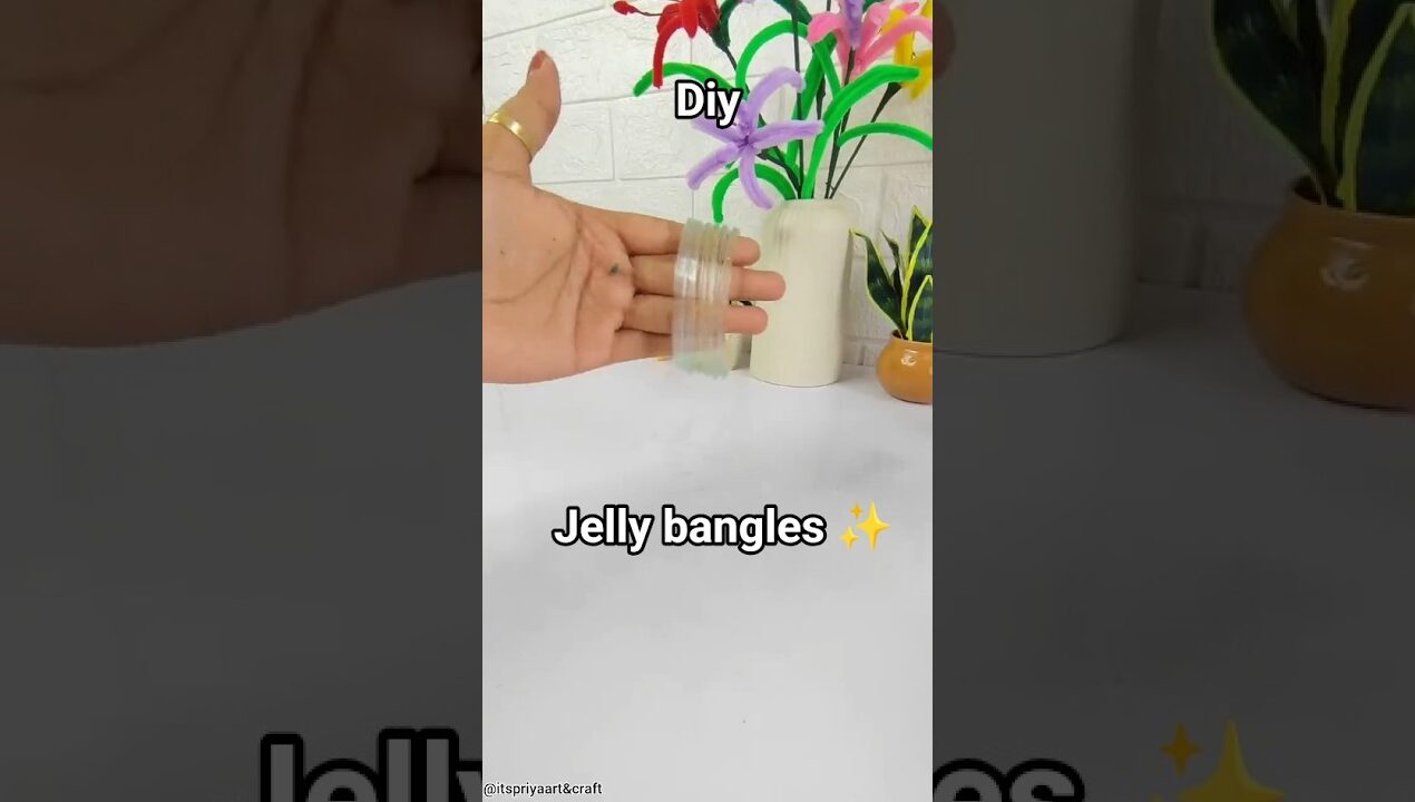 Paise bachao💵 trendy chudiya bano 😎 Diy jelly bangles ✨#diy #craft #shorts #viralvideo #trend #art