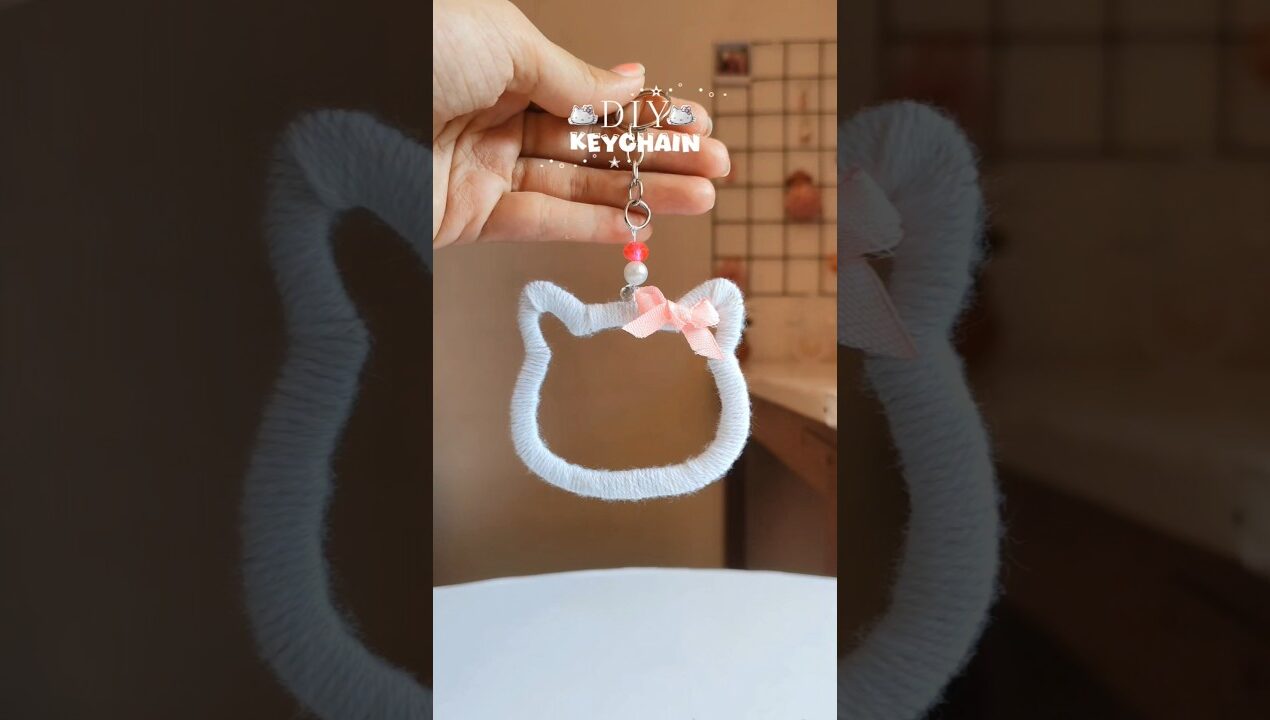 Diy Hello Kitty Keychain || cute gift idea 🎀 #shorts #viral #trending #craft #art #decor #aesthetic