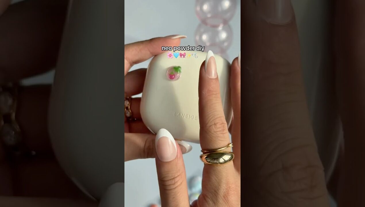 DIY BLURRING POWDER GLOW-UP… wait for it 😳🫧✨ Laneige Neo Blurring Powder