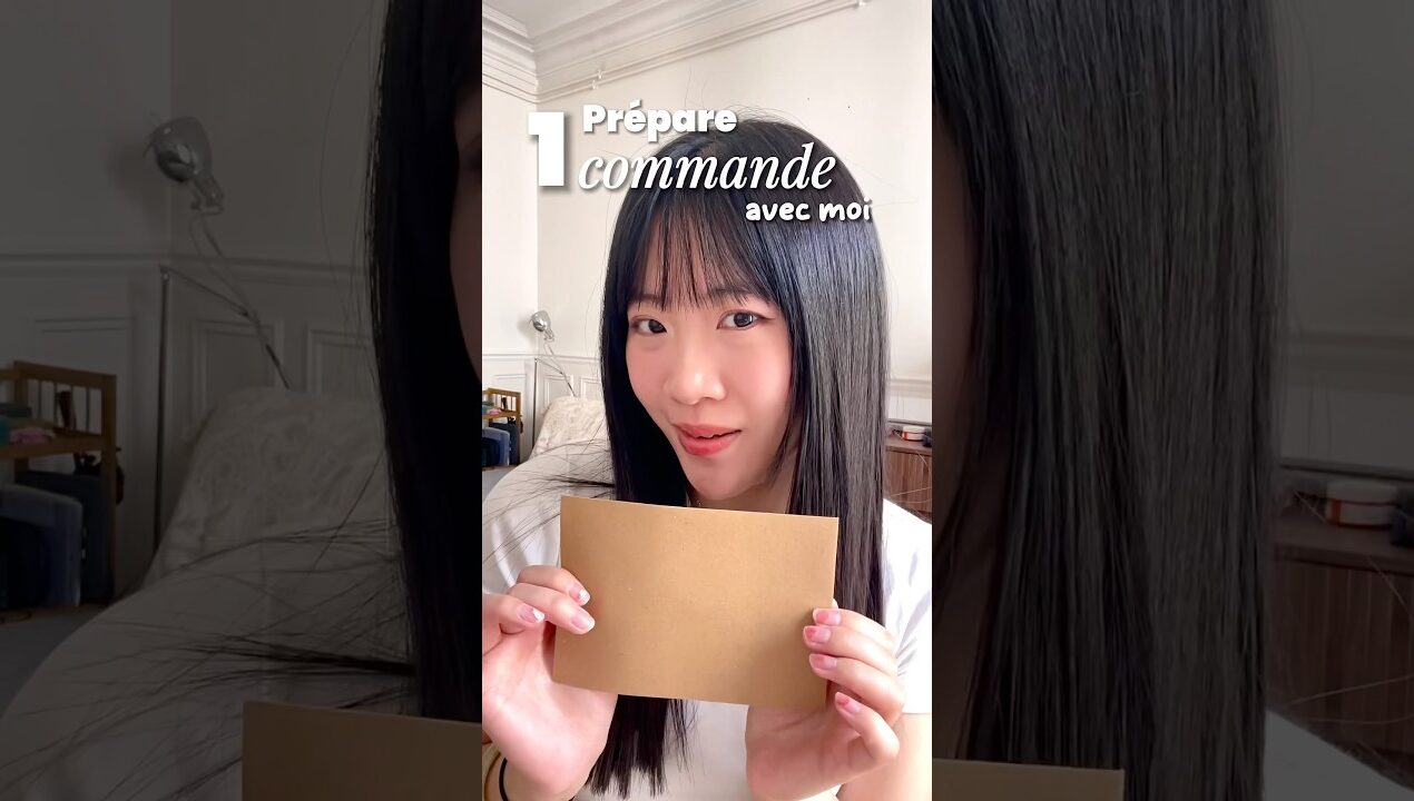 Des stickers offerts pour chaque commande 👀 #sticker #art #diy #papeterie