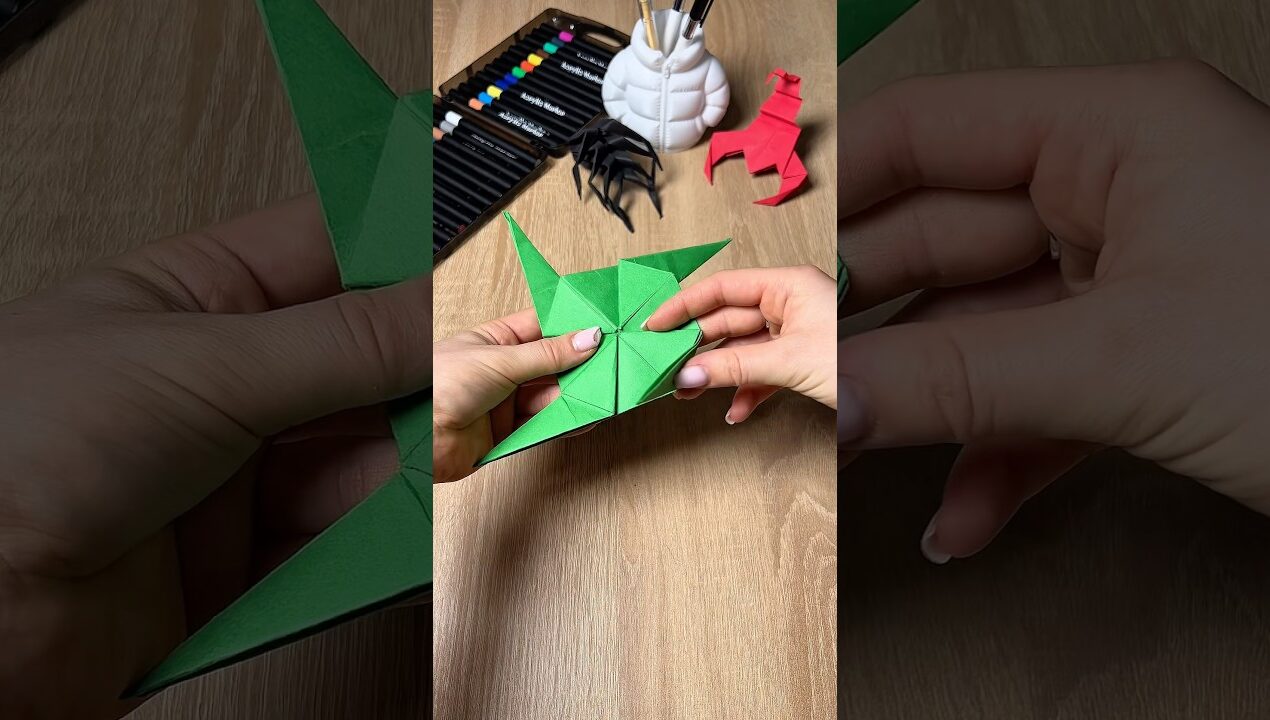 This Paper Spinner Balances Perfectly 🤯