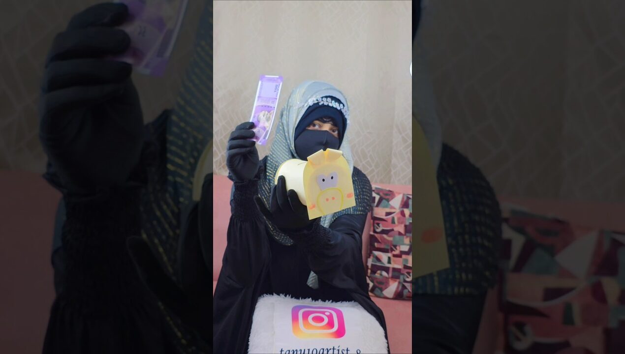 Paper piggy bank making at home/ Piggy bank Craft idea for kids #ytshorts #craft #support #diy