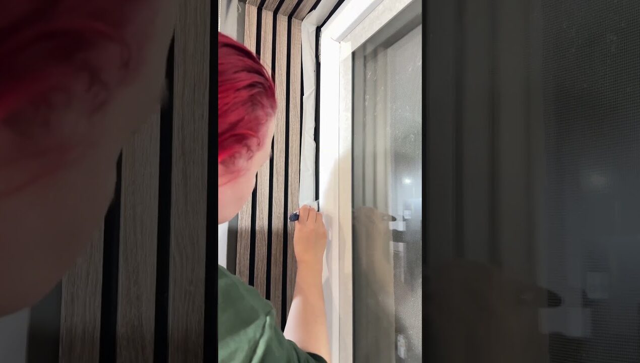 Перекраска окна в кухне #бюджетныйремонт #diy #перекраска