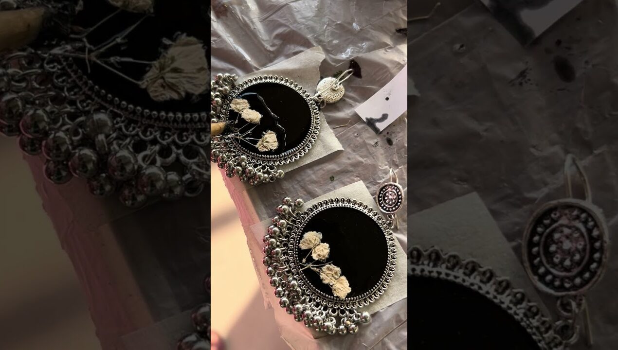 Resin Jhumka | Resin Earing |  +923337623421 #resinjewelry #resinearrings #jhumka #resinjhumka #diy