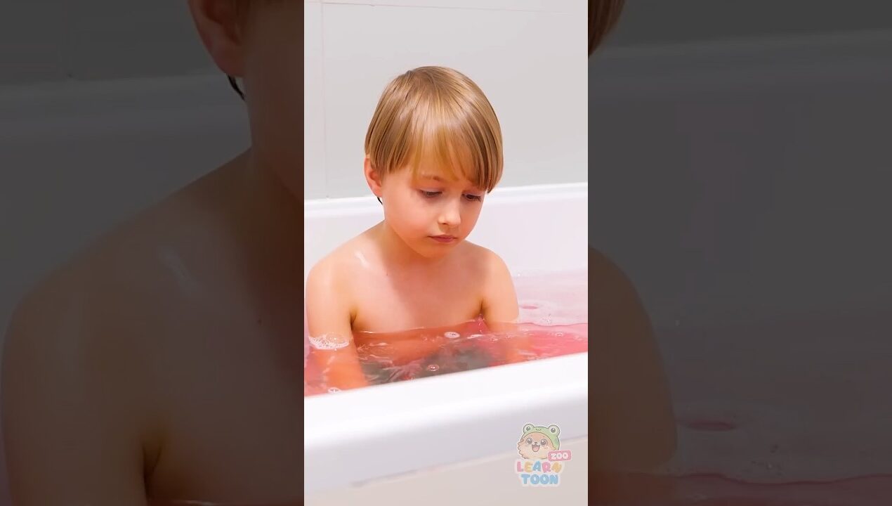 DIY SOAP CRAYONS 🖍️ Let’s Draw On the Bathroom Walls for Kids ❤️ 🌈 #shorts #learning #creativity