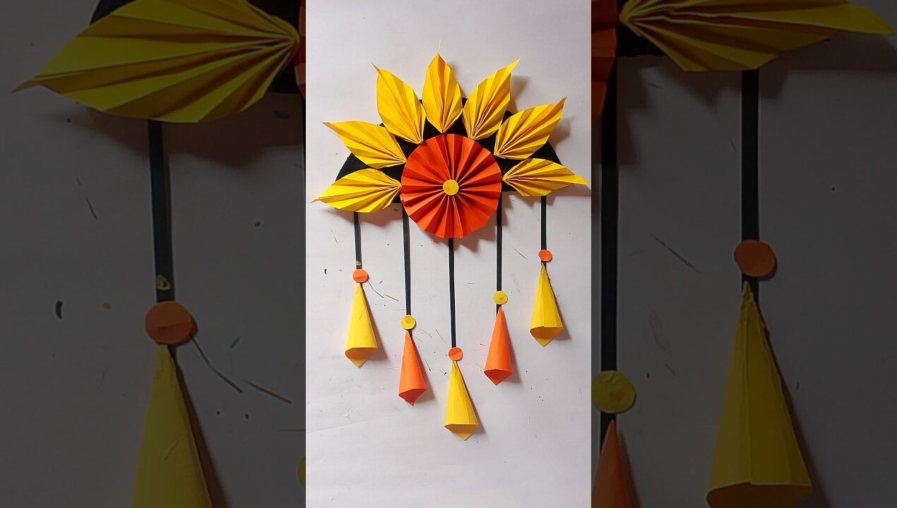 Beautiful Paper Wall Hanging / DIY Wall Hanging Craft #shorts #youtubeshorts #homedecor #craft #diy
