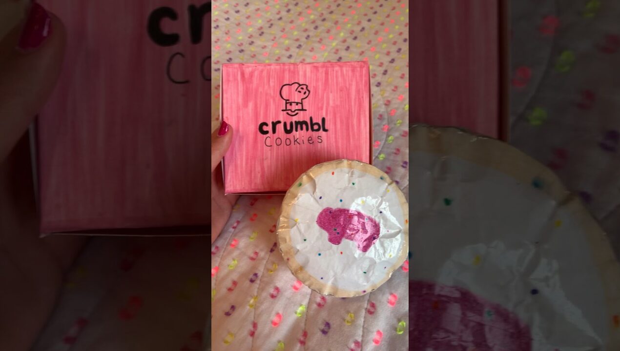 Crumbl Cookie DIY! 🍪 #papercraft #papersquishy #crafts