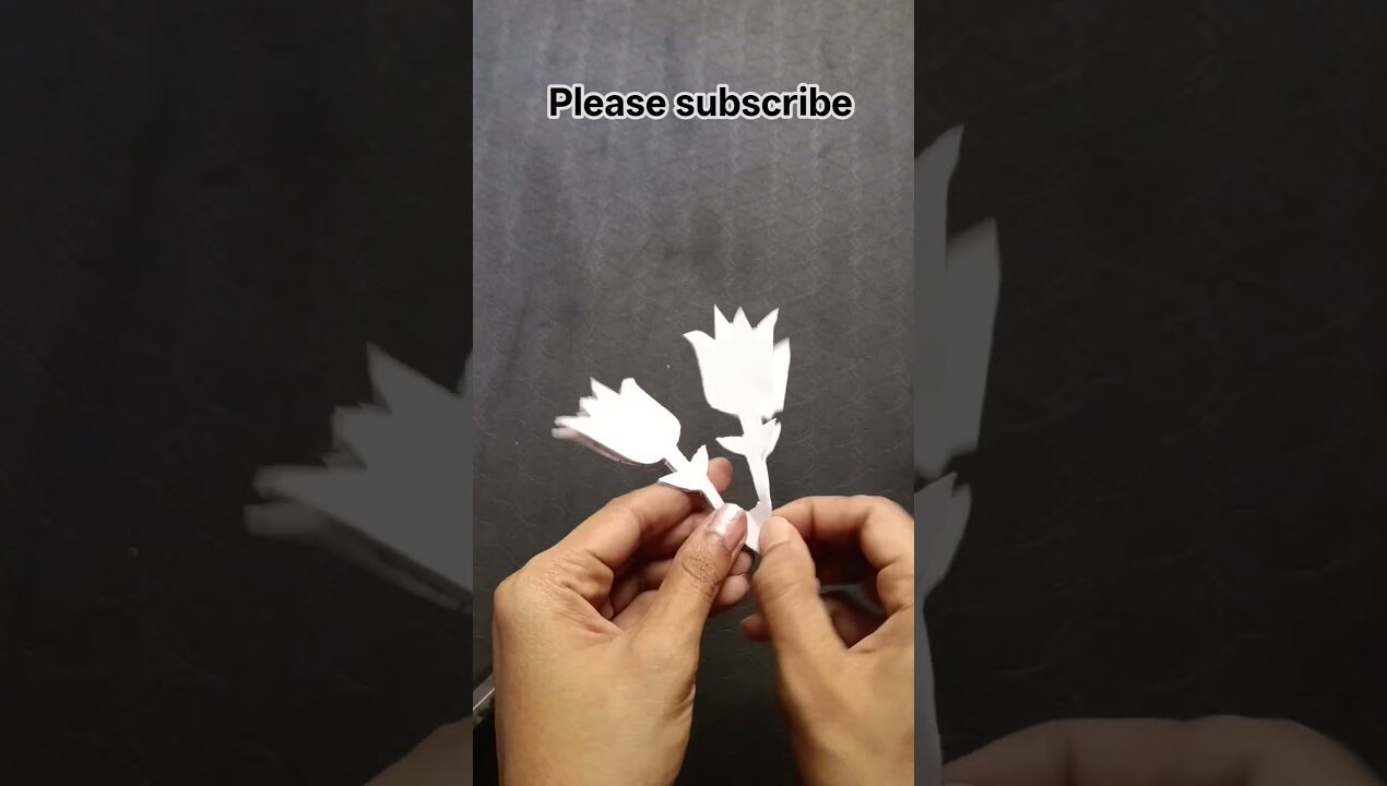 snow flake craft ideas using paper #craft #diy #papercutting #papercraft