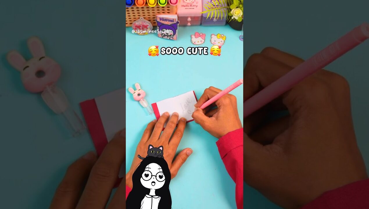 I made DIY HELLO KITTY Notebook 🙀💗 Hello Kitty Paper Craft idea #hellokitty #sanrio #shorts #diy