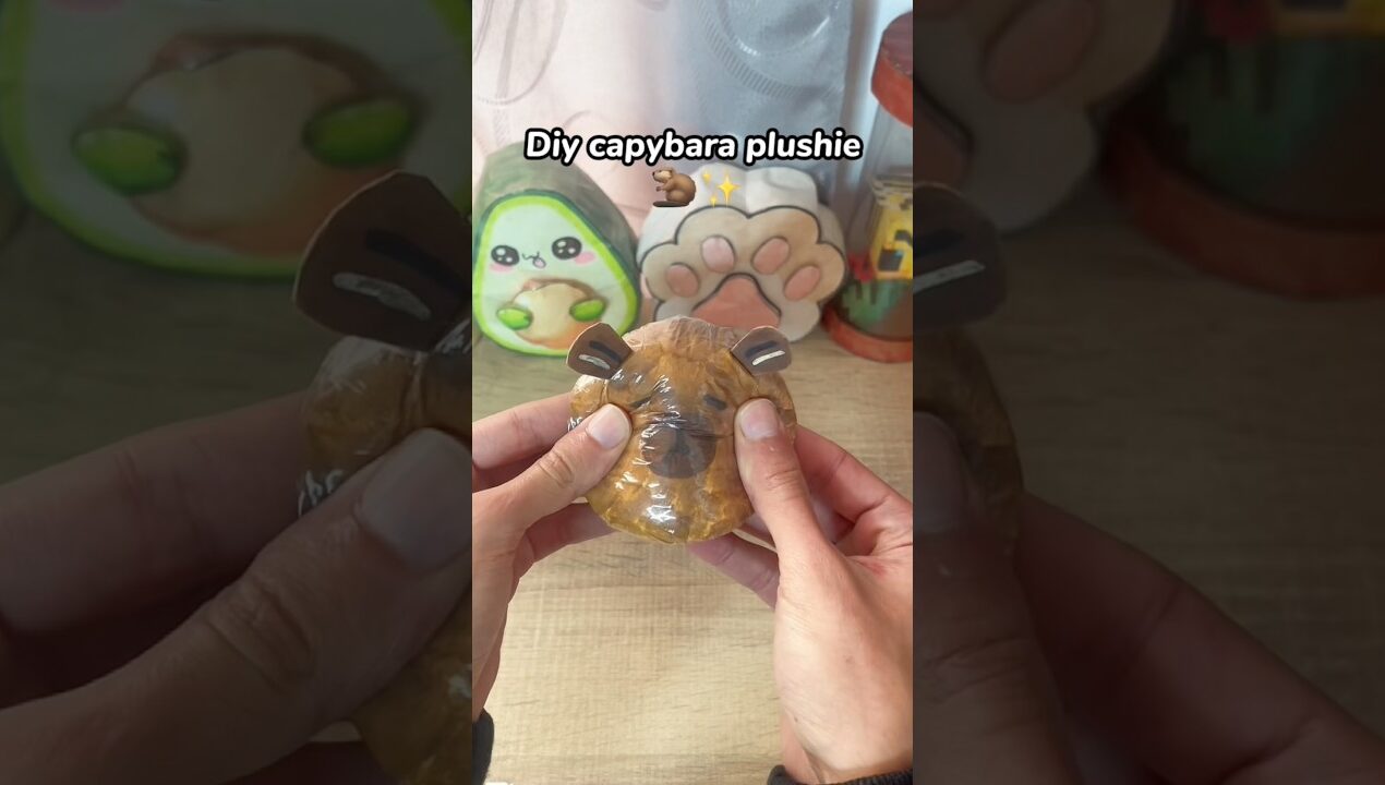 Diy capybara plushie 🦫✨ #diy #plushies #squishy #papercrafts #cute #cutecraft