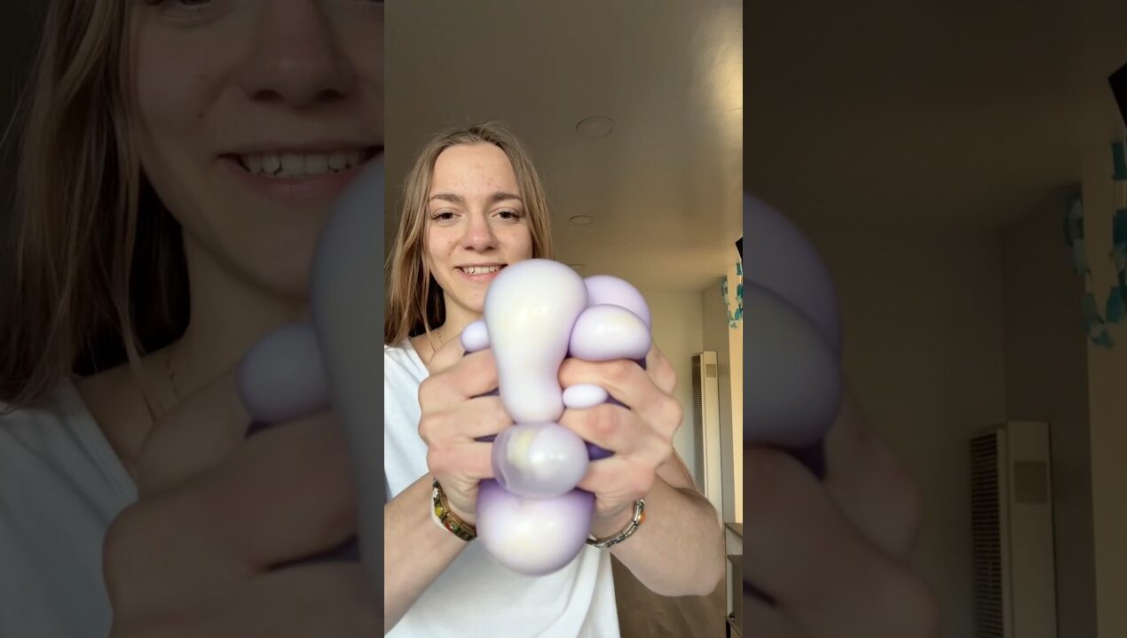 DIY stress ball tut!🫢🎉#diy #creative #foryou #stressball #tutorial #craft #asmr #satisfying