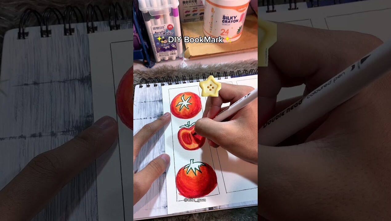 DIY BOOKMARK TUTORIAL✨ 🍅  #diy #bookmark #handmade #shorts #dit&pipow