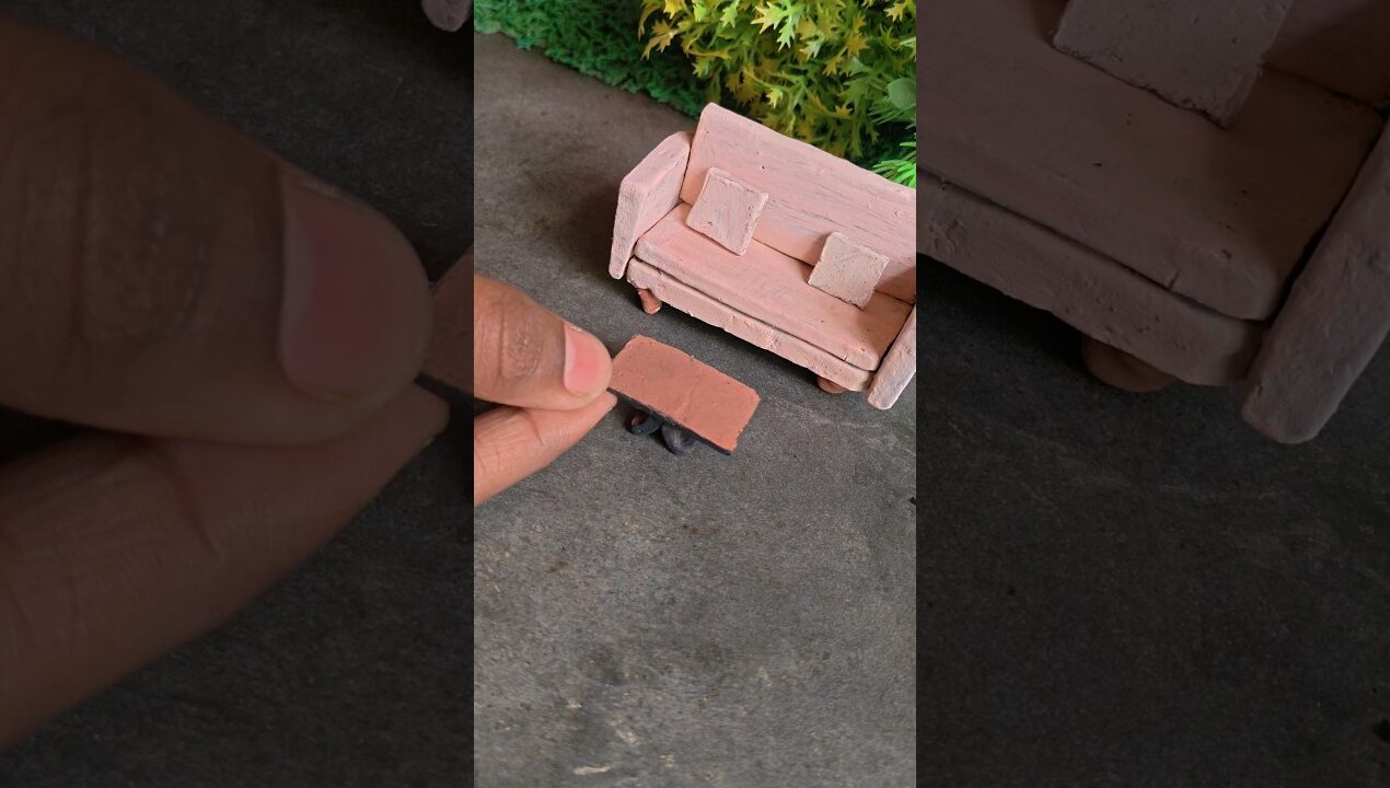 পুতুলের জন্য মাটির মিনি সোফা সেট!#shorts #dollhouse #clay #diy