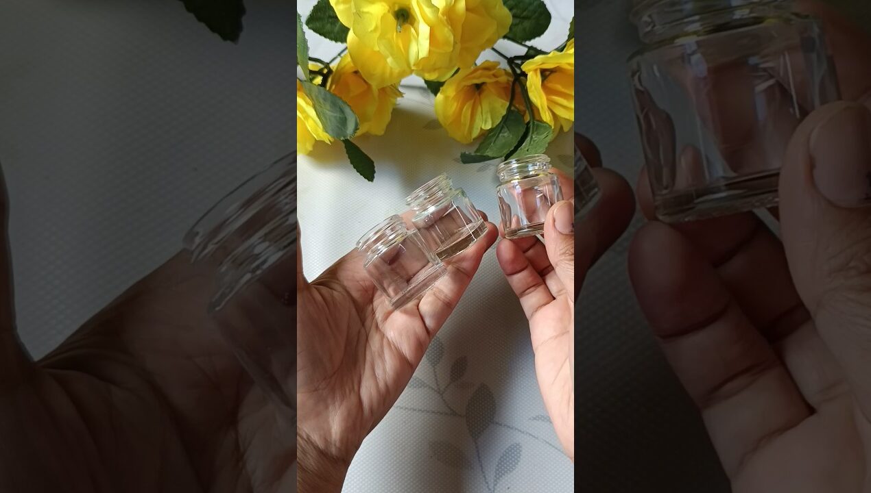 Empty colour bottle craft idea #diy #art #craft #clay #flowers #flowerpot #handmade