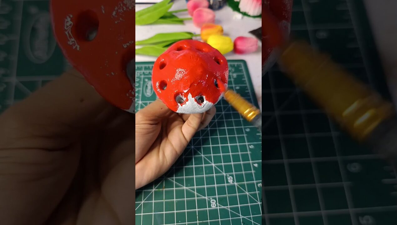DIY Brush Holder 🍄😱#diy #art #diycrafts #diyideas #craft #handmade #brushhulder #ytshorts