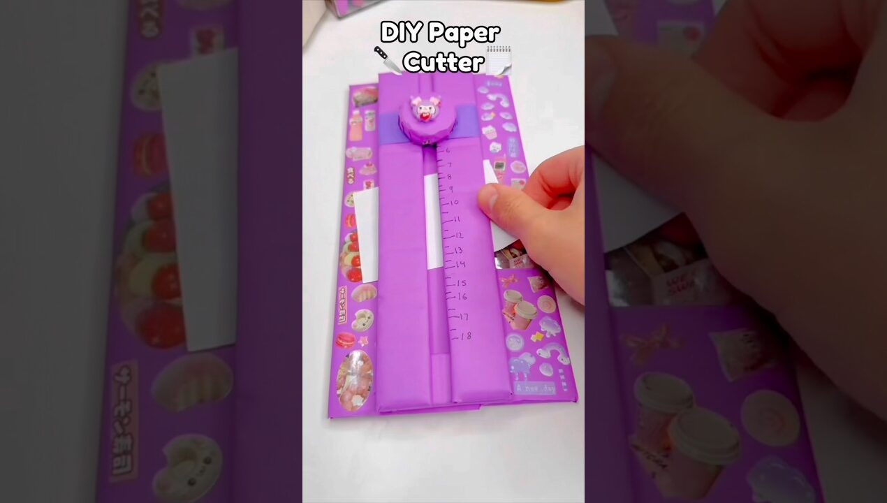 🔪Cute DIY Paper Cutter📄!? #papercraft #cutecrafts #diycrafts #diy #crafts