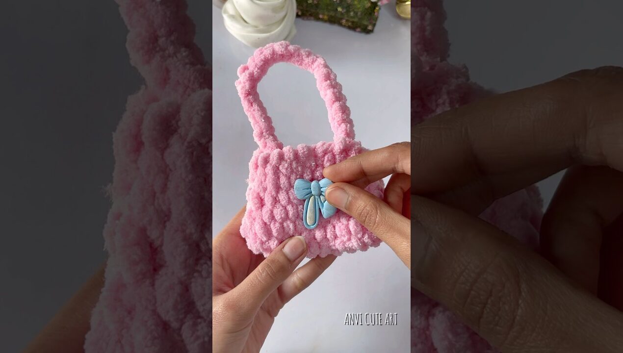 DIY Cute mini bag 🩷 #diy #shorts #crafts #diyideas #satisfying