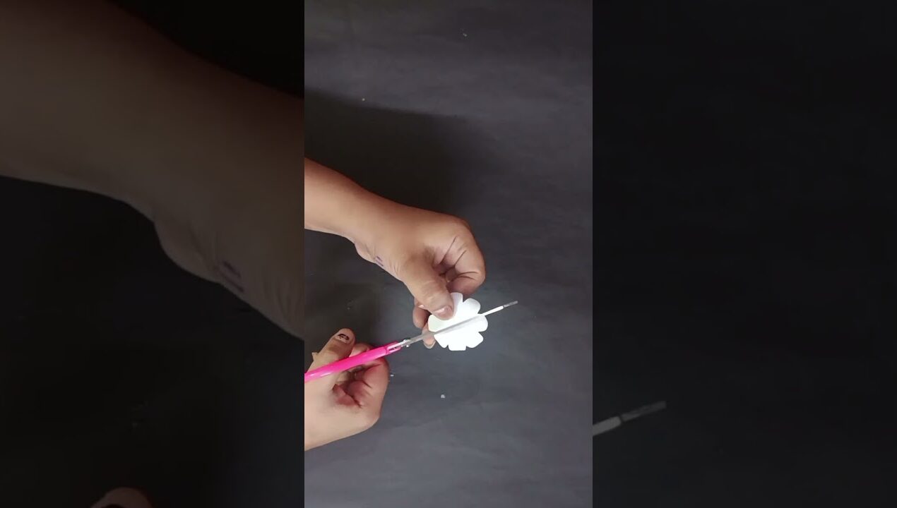 Diy easy photo frame ideas💡#shorts #shortvideo #walldecor #viral #shortsfeed #trending