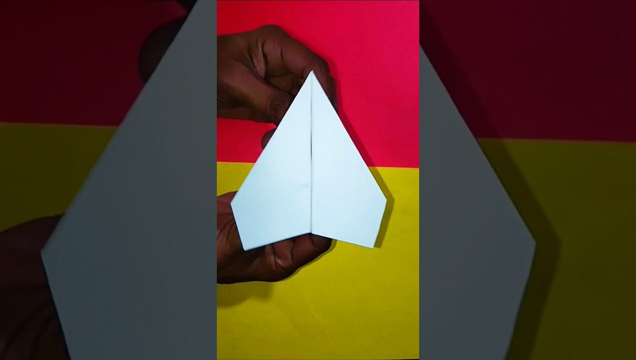 World record winning paper plane | Longest flying paper plane  #airplane #plane #diy