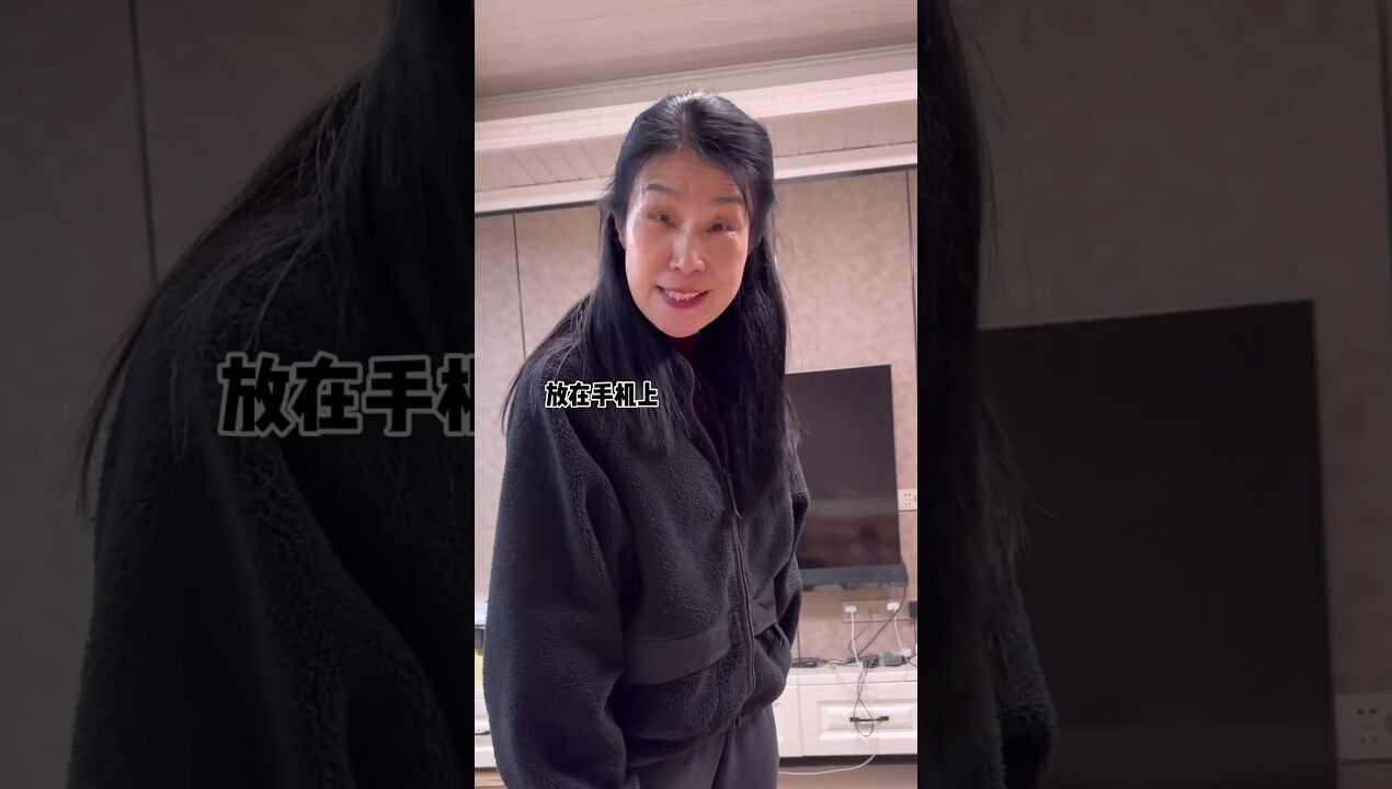 做了个鸭爪手机壳～ #手工 DIY给我麻麻一个惊喜～我麻麻反应～哈哈哈～