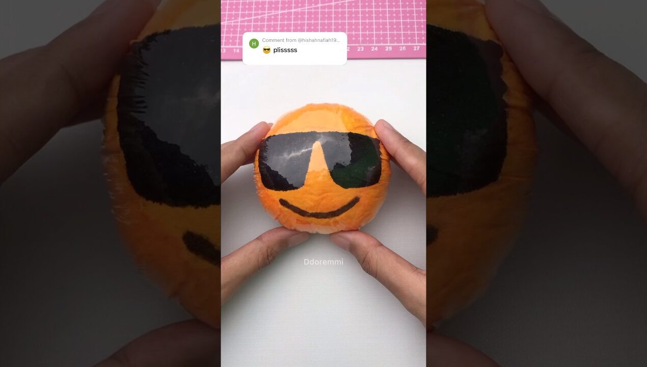 DIY emoji with tissue paper #tutorial #squishy #papercraft #gift #satisfying #diy