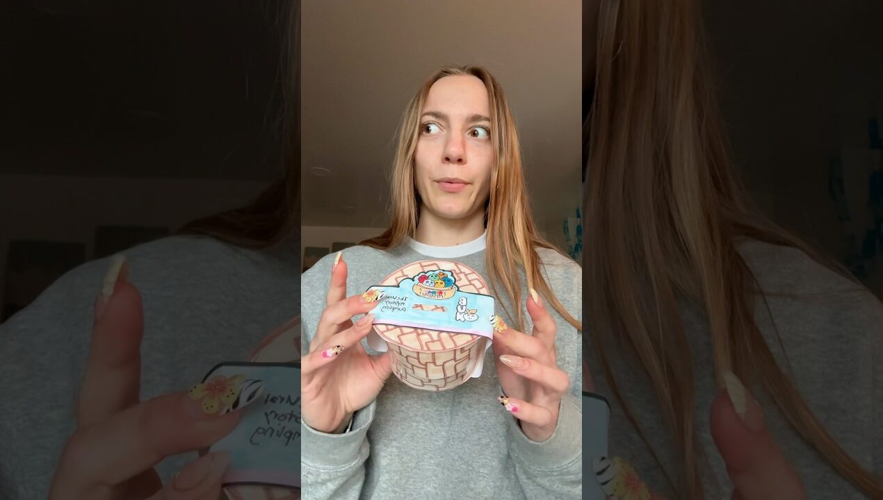 unboxing dumpling 🥟😭 #dumplings #foryou #foryourpage #fail #funny #diy #skit #scam