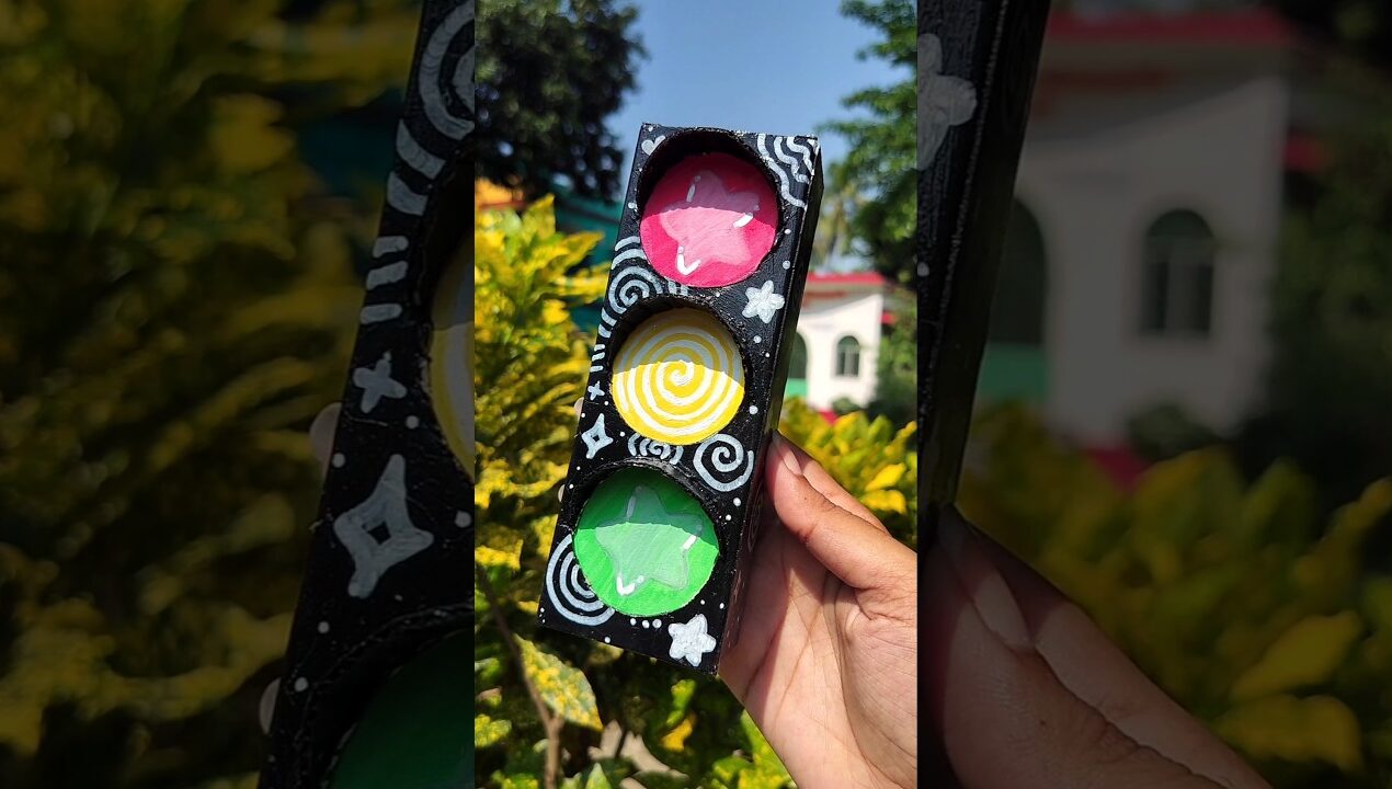 DIY traffic light 🚦#shorts #youtubeshorts #diy #artandcraft #viral