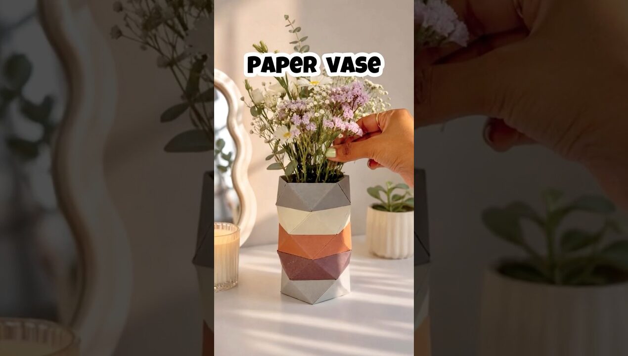 Paper Se Vase ? #craft #vase #diy #papercraft