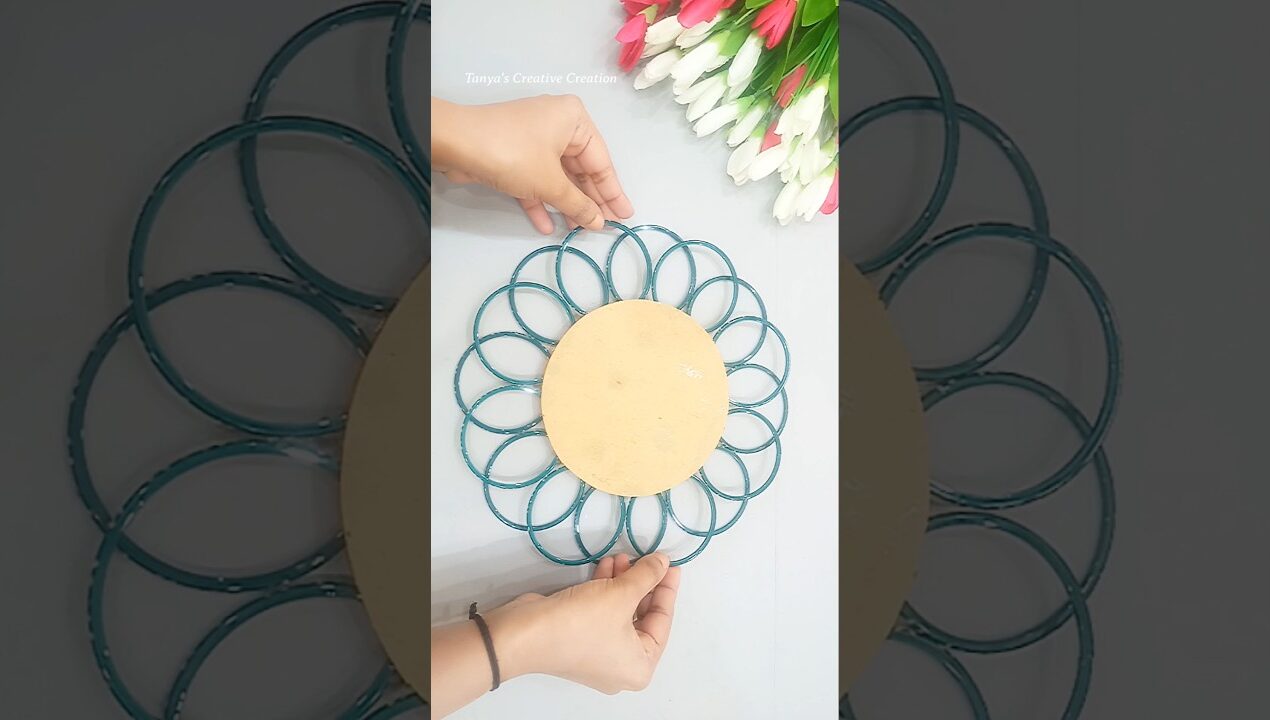 Old bangles reuse ideas | Wall hanging craft #diy #shorts #youtubeshorts #craft